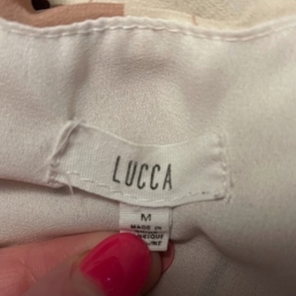 ❗️Lucca Couture❗️EUC Pink Floral🌸 Blouse Sz M🌸🌼 - Picture 4 of 4